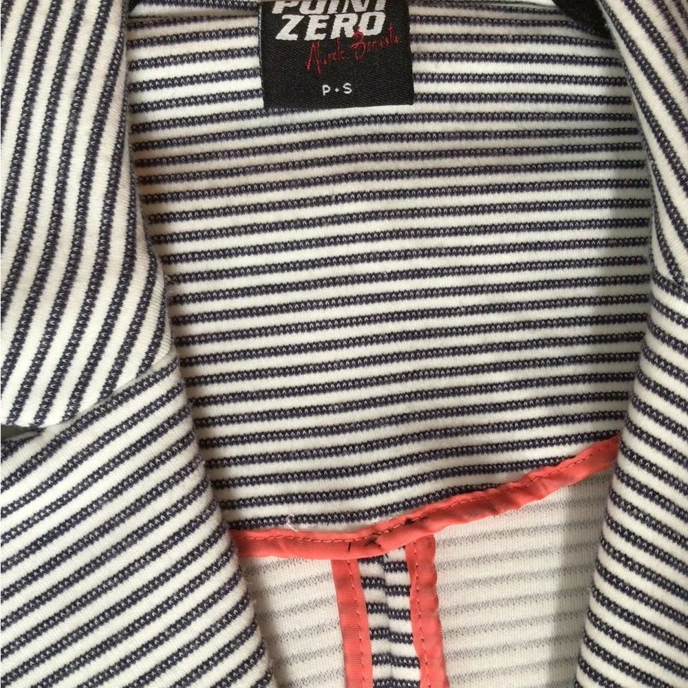 Point Zero🧥Women's Striped Blazer - Black and White - Picture 3 of 4